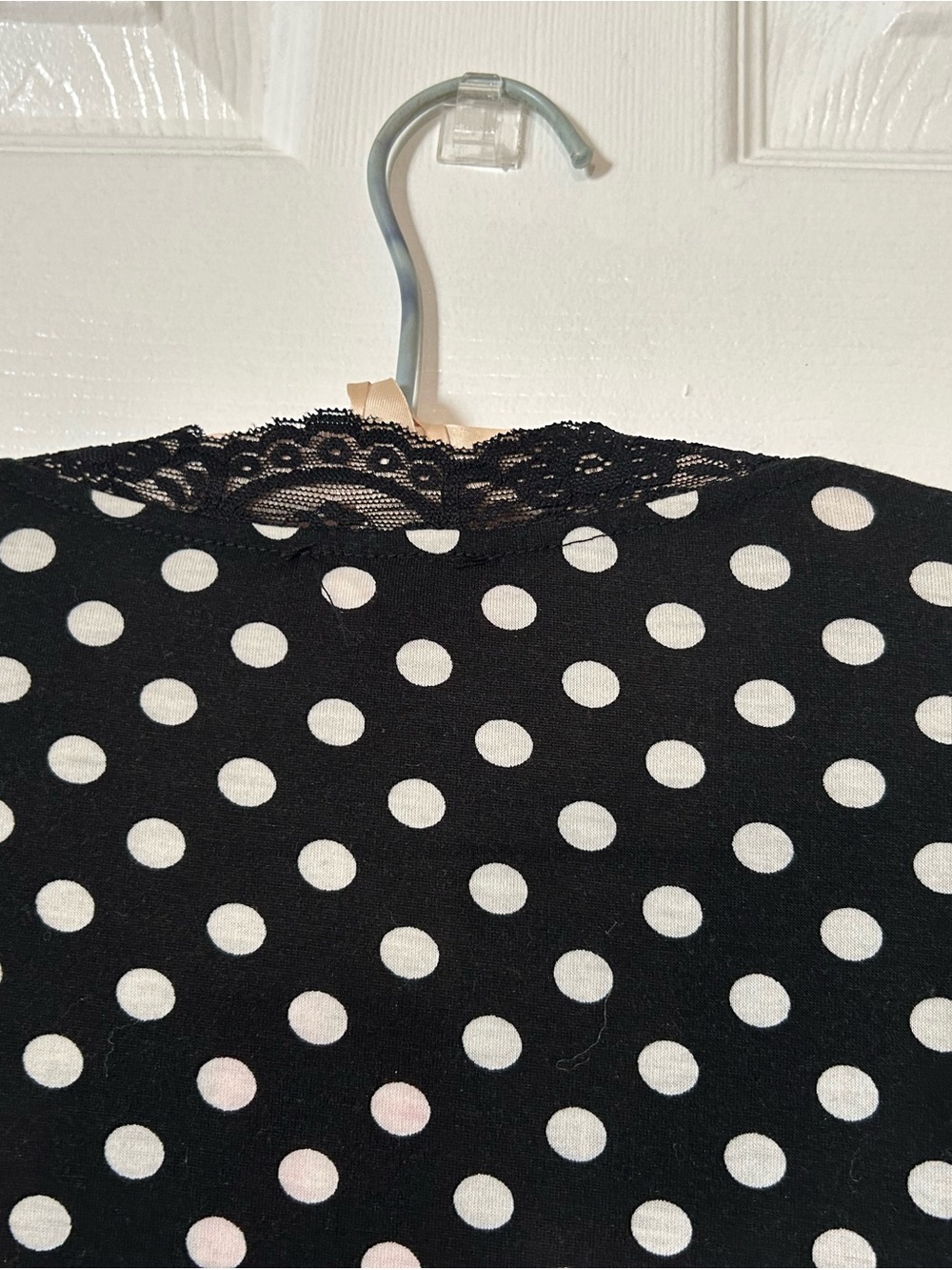 Edikted Black and White Polka Dot Lace-Trim Size M V-Neck Long Sleeve Top - Picture 14 of 15